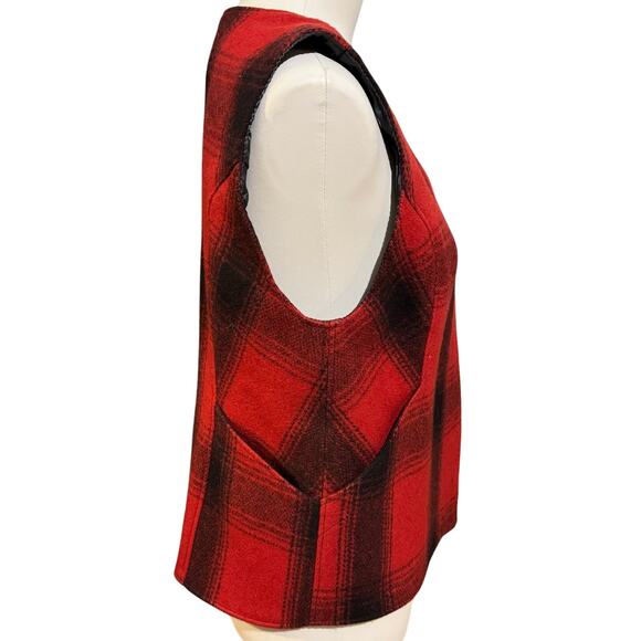 Stormy Kromer Red Black Plaid Wool Blend Vest Womens Size Small Pockets Snaps - Picture 3 of 9